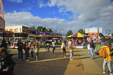 903500 Afbeelding van de kermis in het Griftpark te Utrecht.